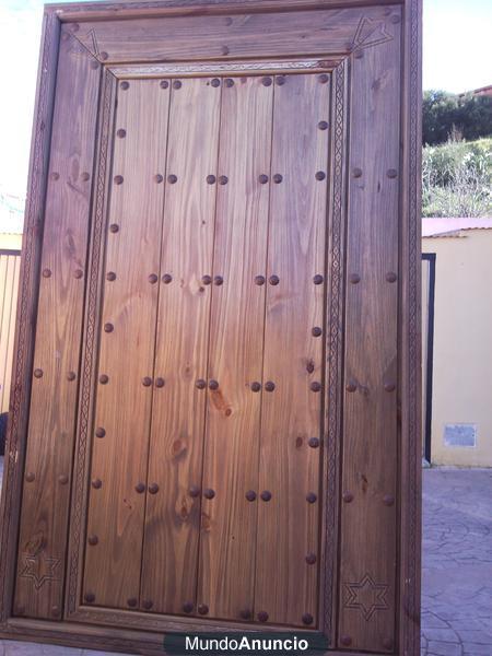 Portón de madera maciza para el exterior