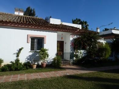 Chalet con 2 dormitorios se vende en Mijas Costa, Costa del Sol