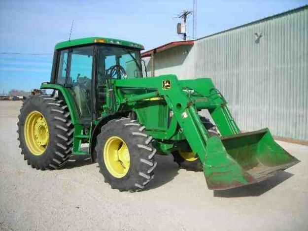 John Deere 6210