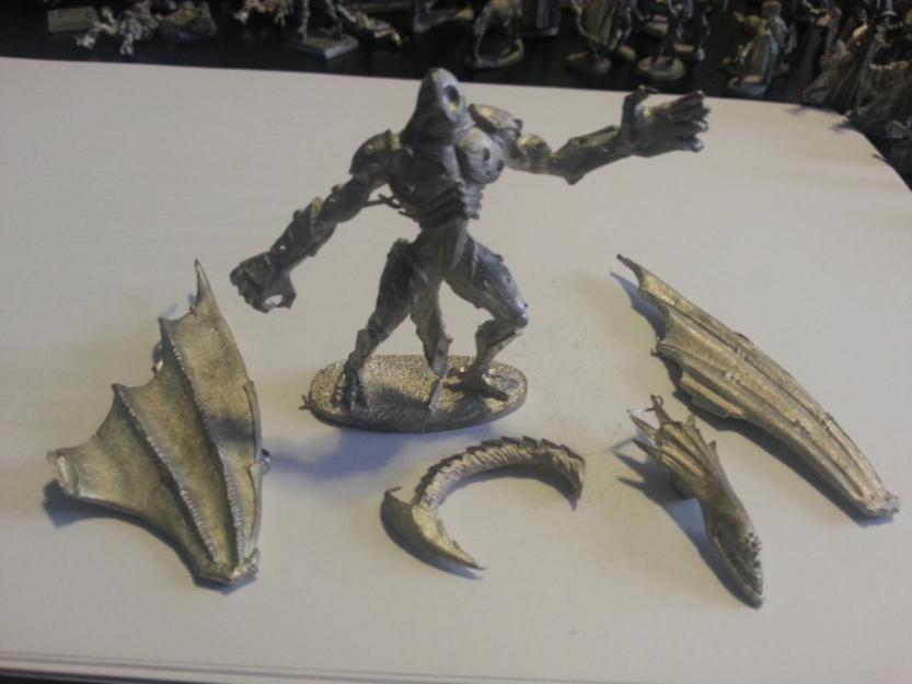 Figura plomo Aliens / Dragón RAL PARTHA para pintar de año 1999