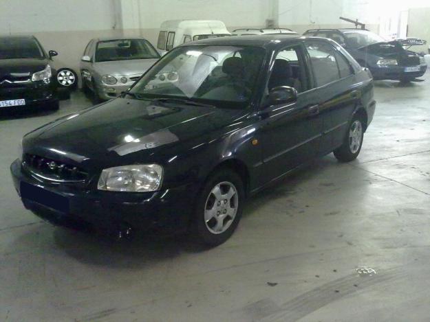 se vende hyundai accent año 2001