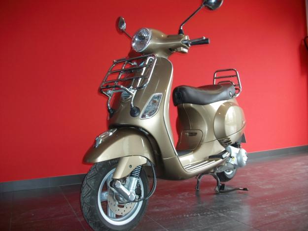 Vespa lx 125 ie touring