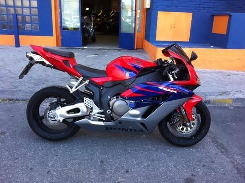 Honda CBR1000RR. Unico dueño. Garantia 1 año