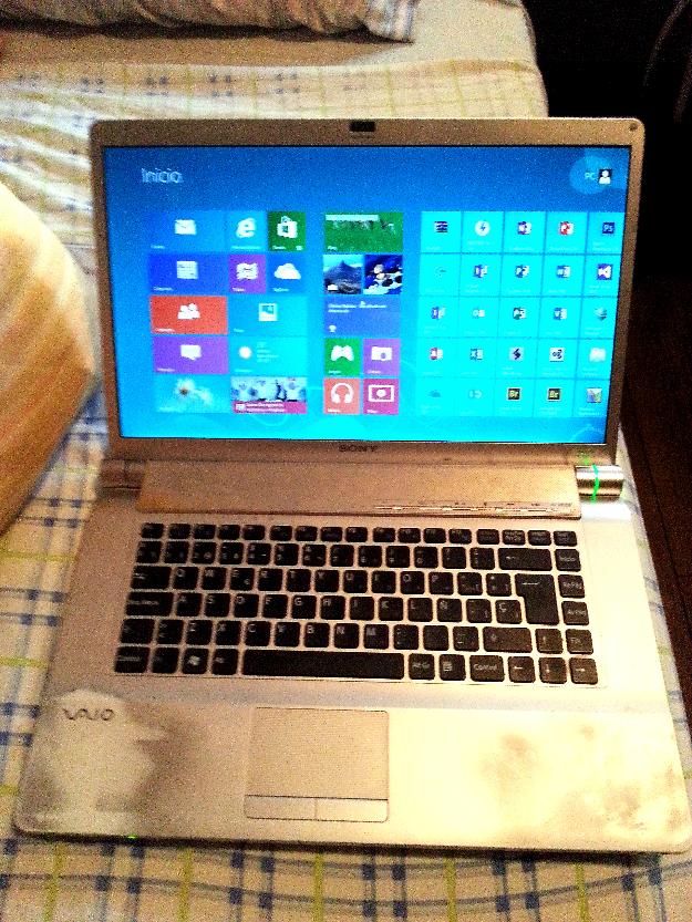 Sony vaio vgn-fw21e