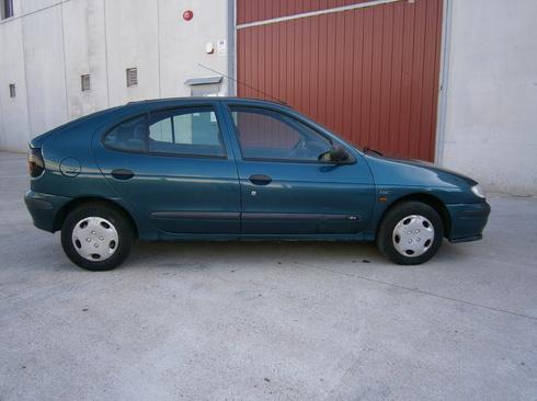 Renault Megane 1.6E 5P