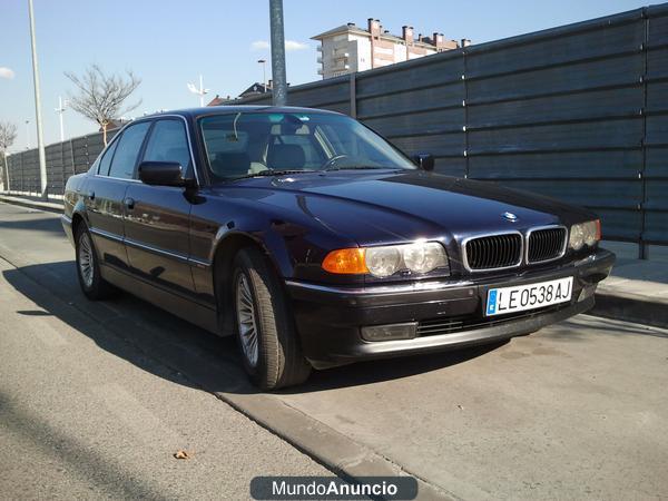 BMW Serie 7 735I 4p