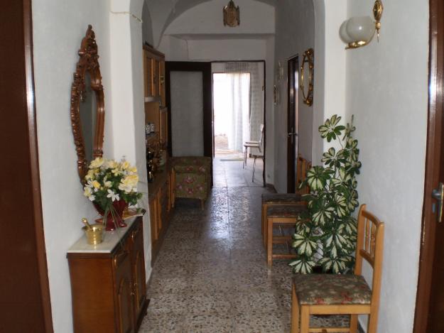 Se vende casa en madrigalejo (caceres) 37.000. eur.