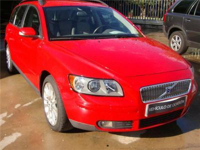 Volvo V50 2.4 MOMENTUM