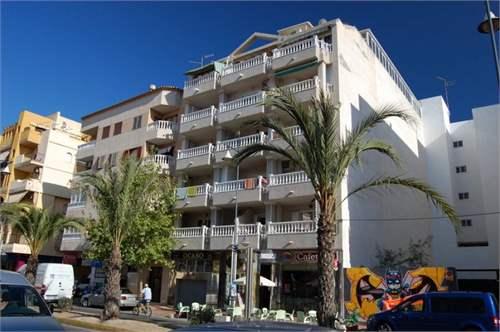 Apartment for Sale in Alicante, Comunidad Valenciana, Ref# 3050369