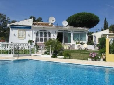 Chalet con 2 dormitorios se vende en Mijas Costa, Costa del Sol