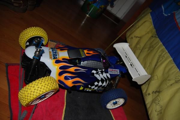 Vendo Coche RC gasolina 1/8