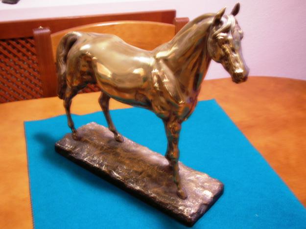 CABALLO DE BRONCE