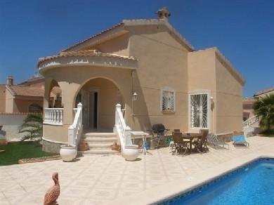 Chalet con 3 dormitorios se vende en Rojales, Vega Baja Torrevieja