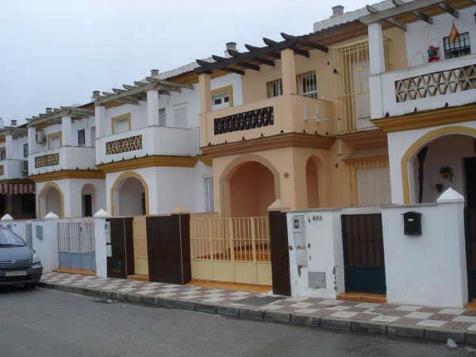 Casa adosada en Villaverde del Río