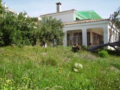 Chalet con 4 dormitorios se vende en Estepona, Costa del Sol