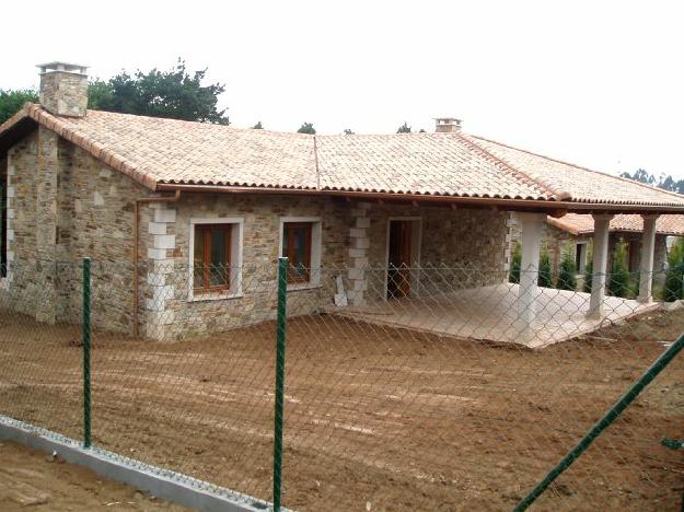 Venta Casas Oleiros 149 m2 - 219.000 euros. con aire acondicionado y calefaccion - La Coruña