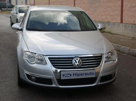 VOLKSWAGEN PASSAT 2.0 TDI 140CV HIGHLINE - Sevilla