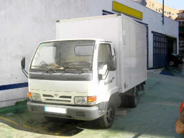 Venta de Nissan Cabstar TL 110.35/1 Isotermo '99 en Madrid