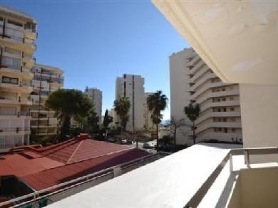 Apartamento con 2 dormitorios se vende en Marbella, Costa del Sol