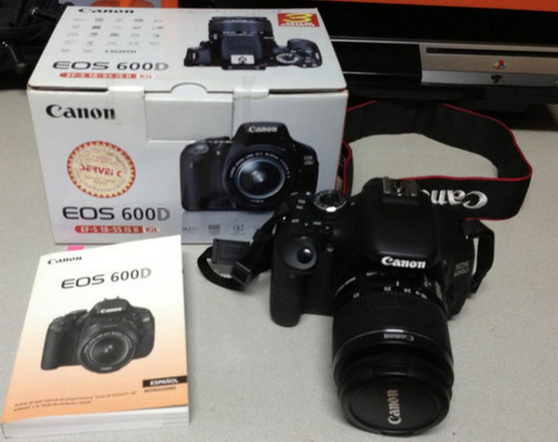 Canon eos 600d + 18.55 is2