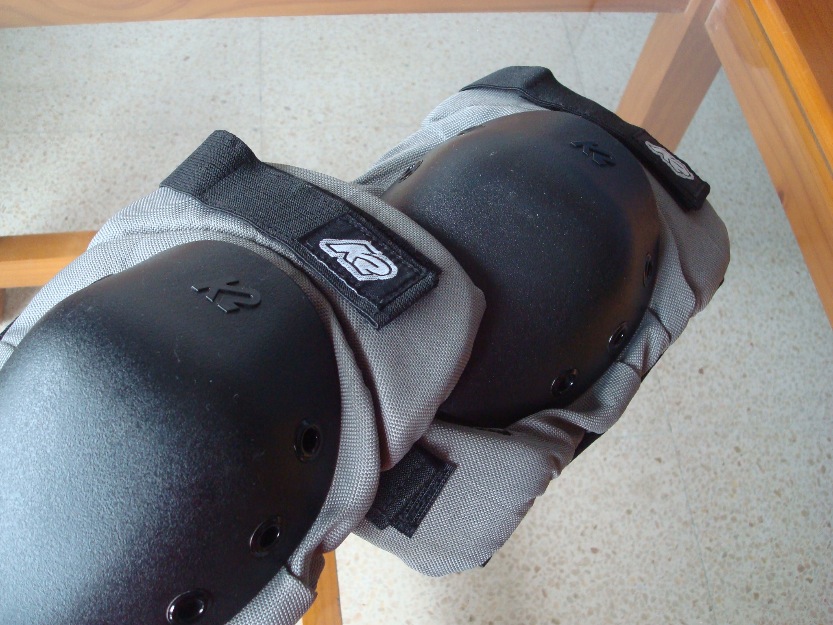 Rodilleras patines. kneepad; kneepiece skateboarding, rollerblade