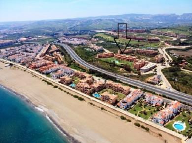 Apartamento con 2 dormitorios se vende en Casares Costa, Costa del Sol