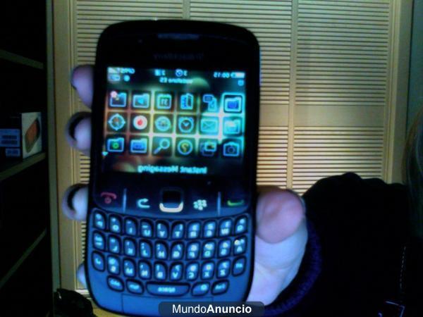 BLACKBERRY CURVE 8520