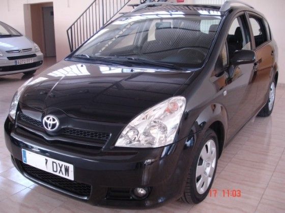 TOYOTA COROLA VERSO 1.8, 1800 c.c 9800 eur