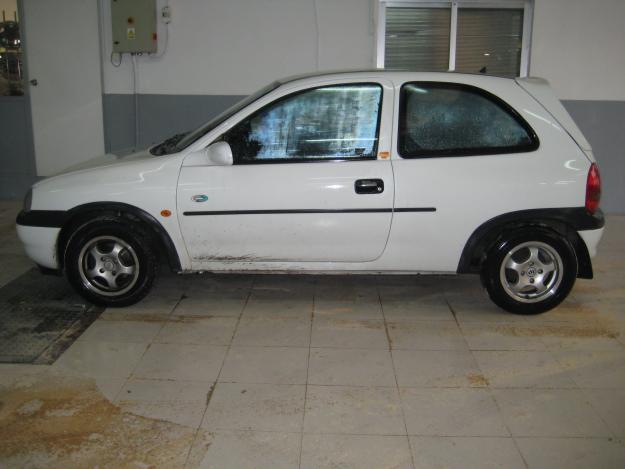 vendo opel corsa top blanco 3 puertas