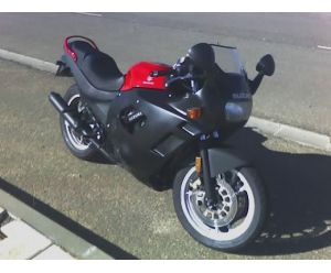 SUZUKI GSX 600 F (KATANA)