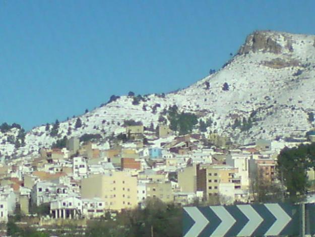 PISO EN EL PUEBLO DE GATOVA CON BUENAS VISTAS Y CERCA DE VALENCIA