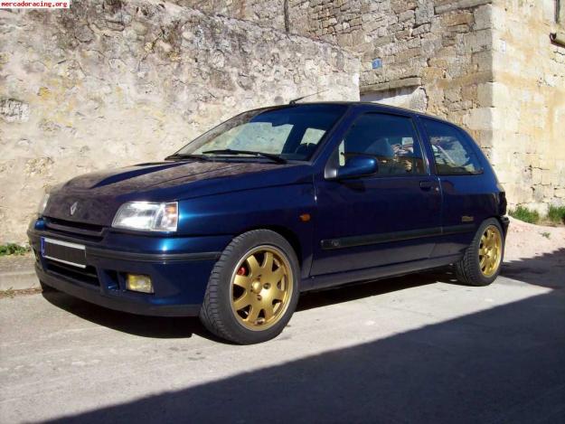 clio williams impoluto