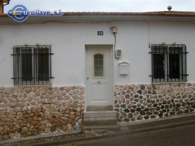 Chalet en venta en Campo Real, Madrid