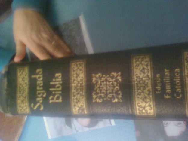 BIBLIA ANTIGUA DE MAS DE 40 AÑOS