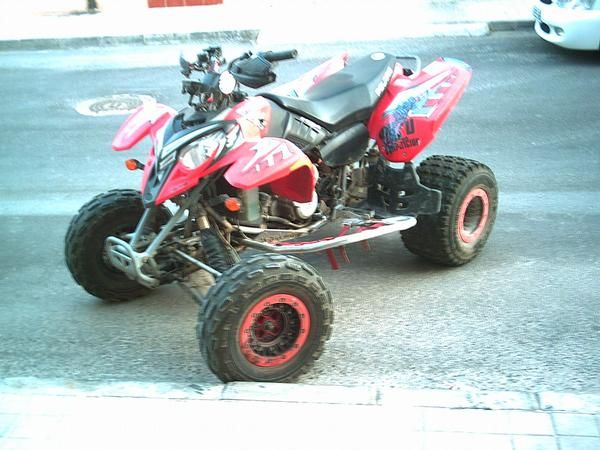 SE VENDE QUAD POLARIS PREDATOR 500