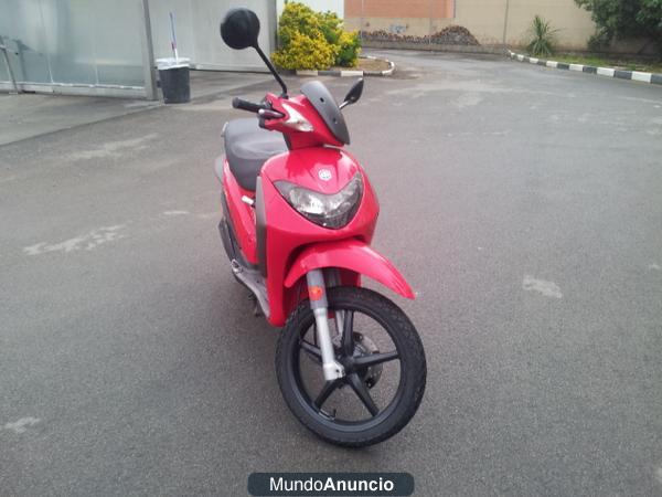 piaggio liberty 125 cc  seguro hasta julio año 2006