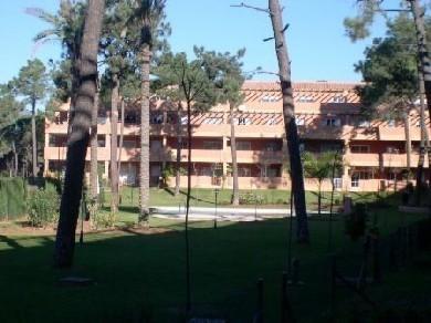 Apartamento con 2 dormitorios se vende en Marbella, Costa del Sol