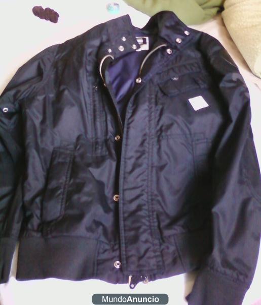 CHAQUETA G STAR 50€, AMERICANAS ZARA10€, C/U Y ZAPATOS MANGO 20€