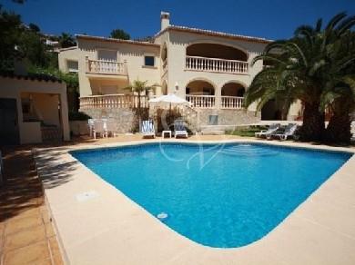 Chalet con 6 dormitorios se vende en Moraira, Costa Blanca