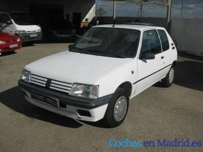 Peugeot 205