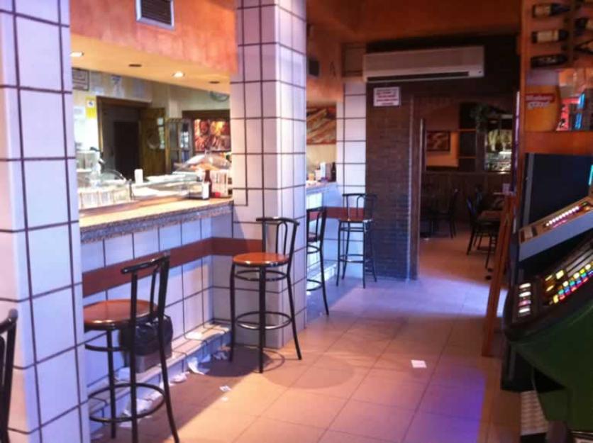 Se Alquila magnífico Restaurante 450 m² con terraza en Las Rosas