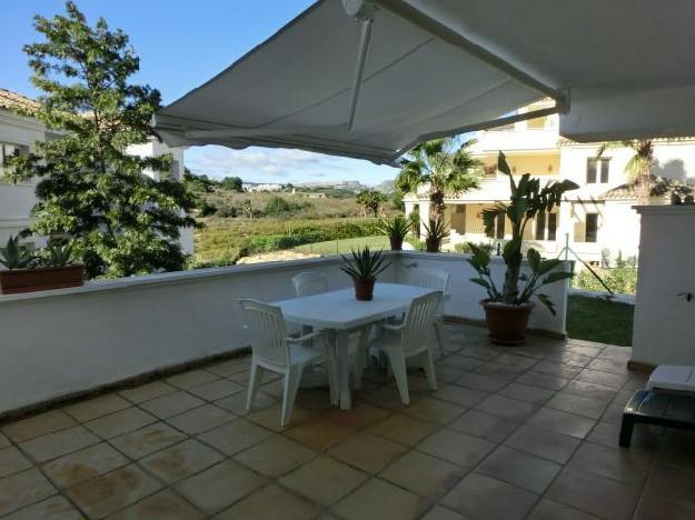 Bajo en Casares Costa, cerca del mar y  campo de golf