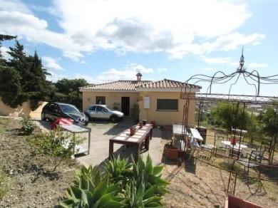 Chalet con 2 dormitorios se vende en Estepona, Costa del Sol