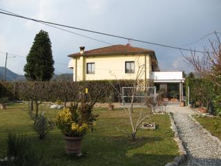 Apartamento en villa : 1/6 personas - piscina - lucca  lucca (provincia de)  toscana  italia