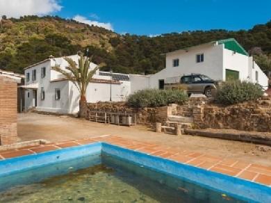 Chalet con 9 dormitorios se vende en Malaga, Costa del Sol