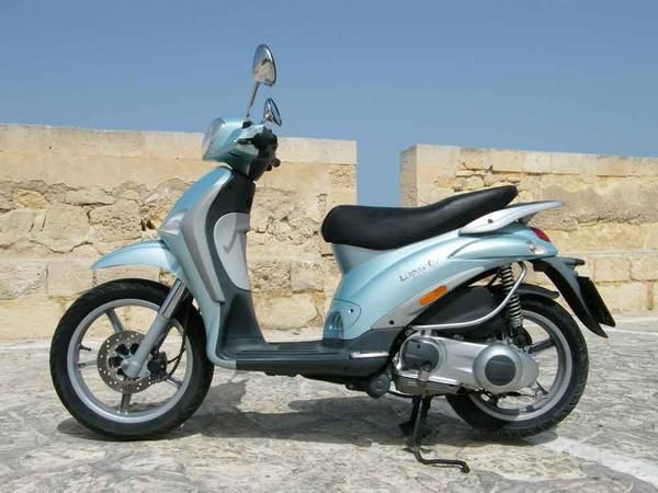 vendo Piaggio LIBERTY 200 cc