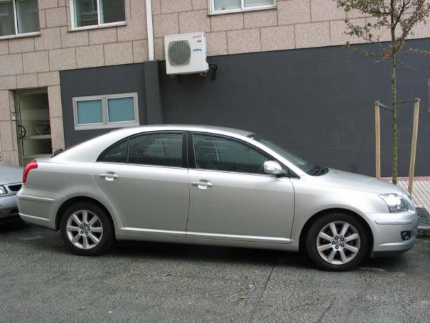 Toyota Avensis 1.8 129CV Sol del 2006, 1 año de garantía