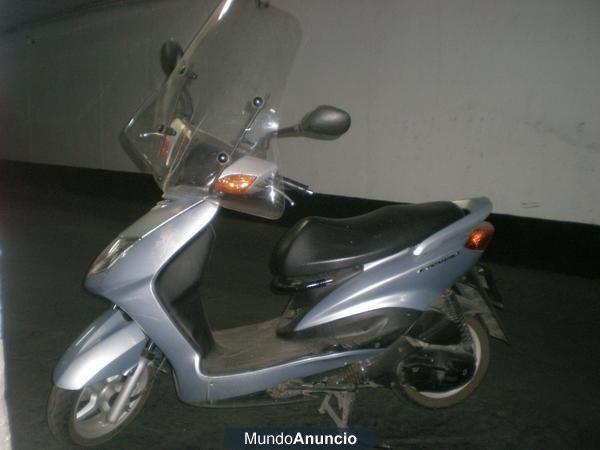 vendo moto Yamaha Sygnus-X 125 c.c