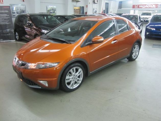 HONDA CIVIC 1.8 EXECUTIVE-PIEL AT