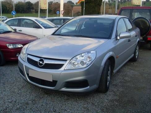 Opel Vectra 1.9 CDTI 120CV ESSENTIA